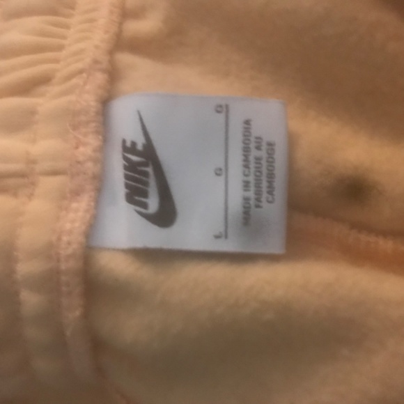 Unisex pair of Nike joggers - Picture 2 of 3
